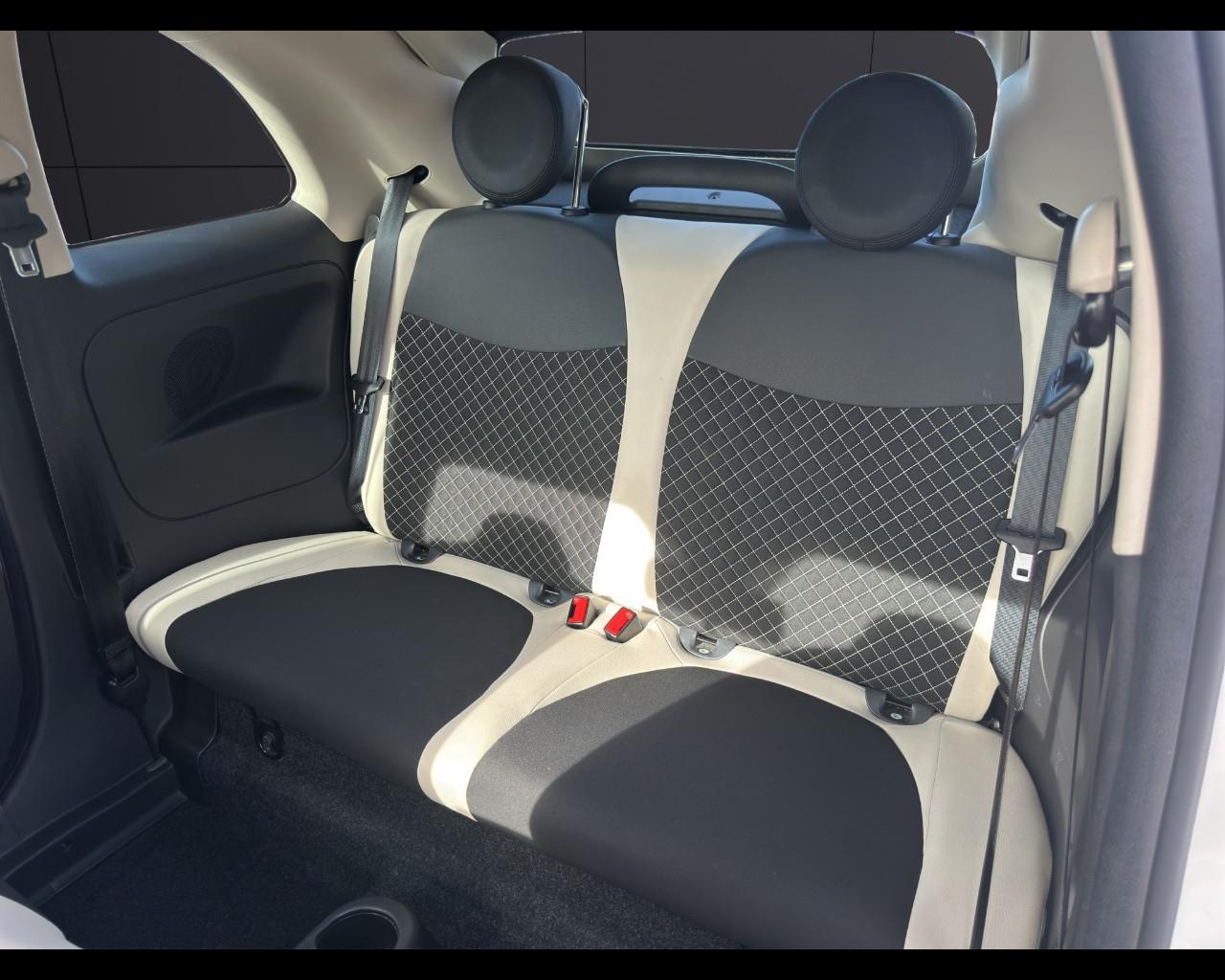 FIAT 500 (2015-2024) - 500 C 1.0 Hybrid Dolcevita