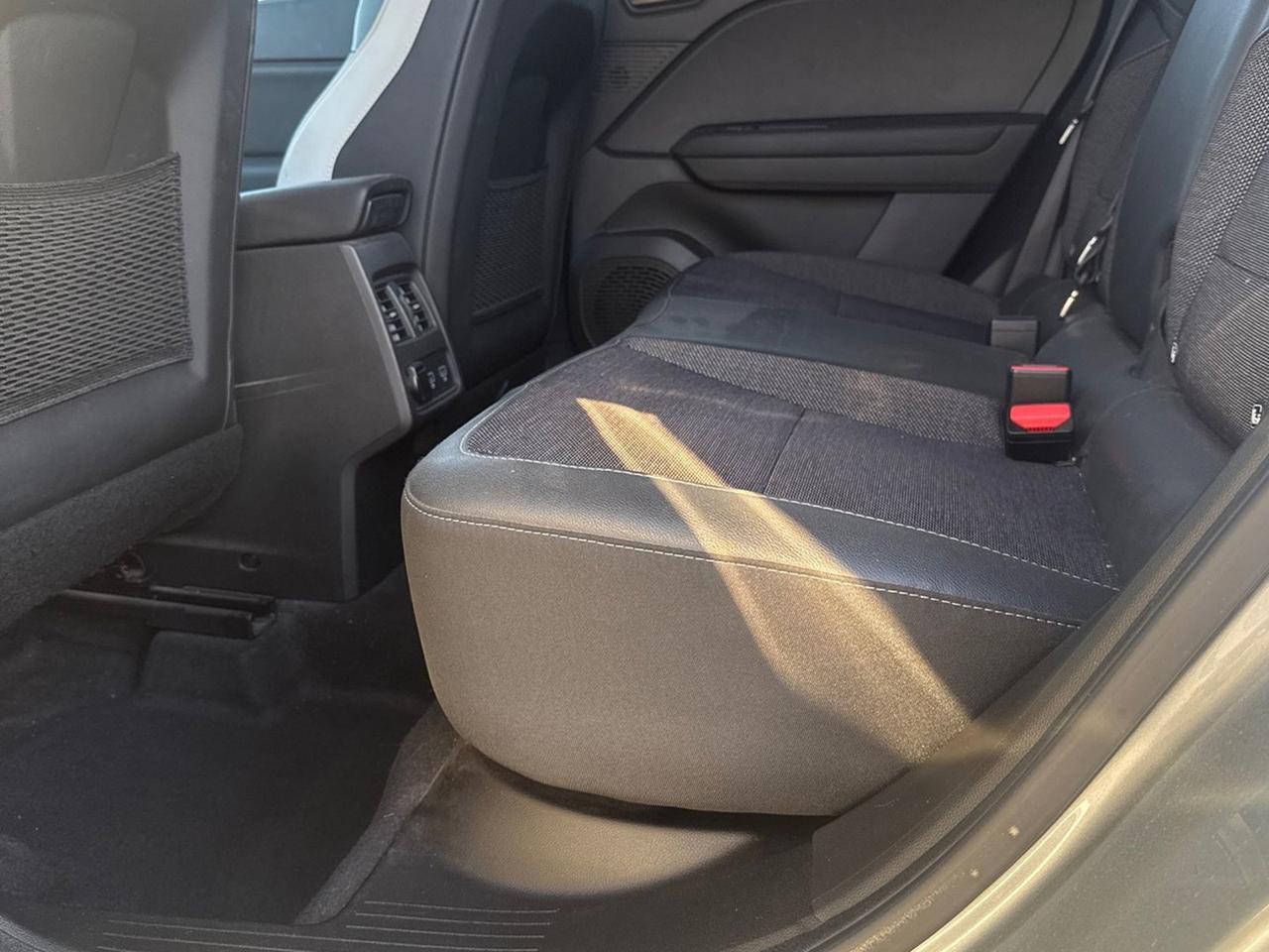 Renault Captur 1.6 e-tech phev intens 160cv auto