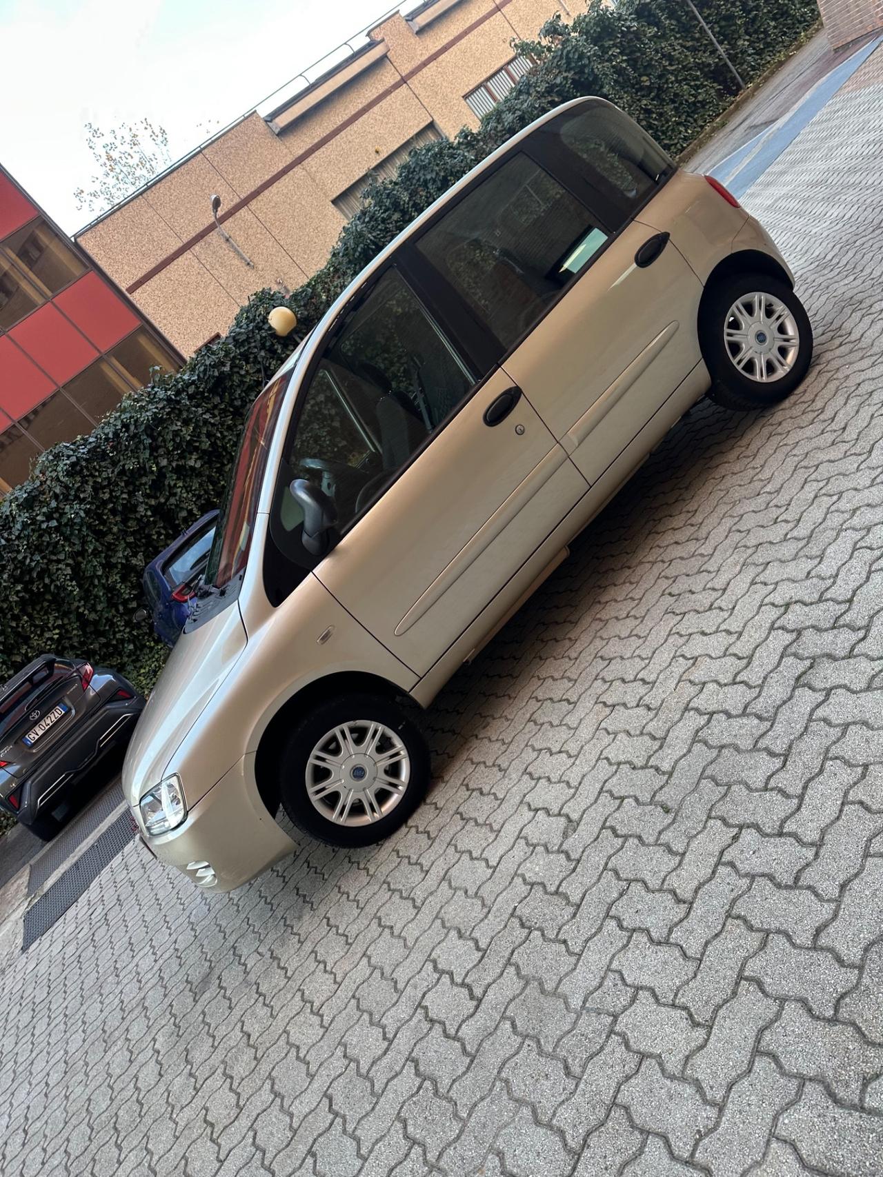 Fiat Multipla 1.6 16V Natural Power Active