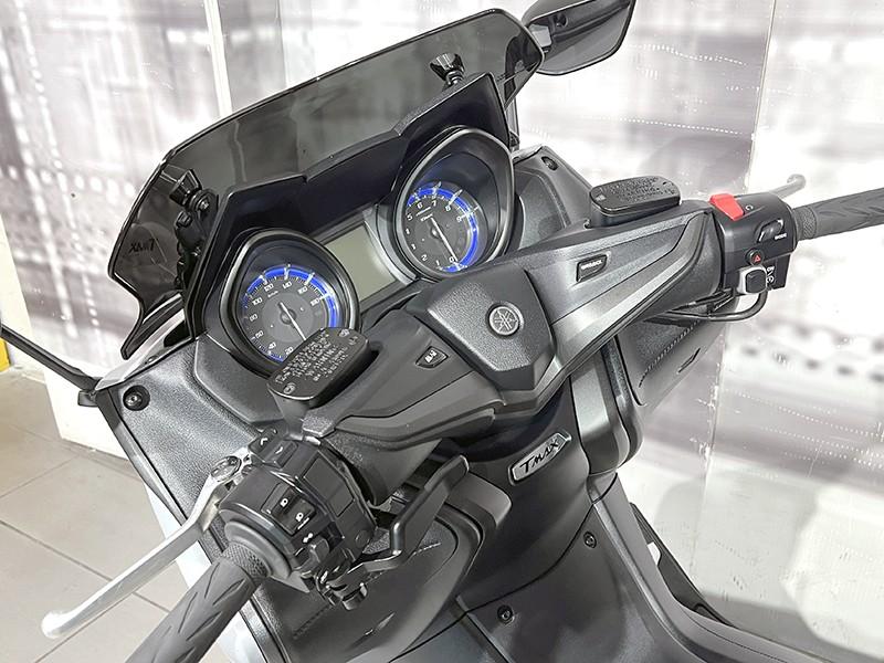 Yamaha TMax 560