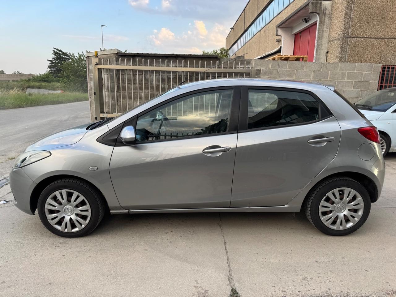 Mazda 2 Mazda2 1.3 16V 75CV 5p. Easy Cl. Gen'09