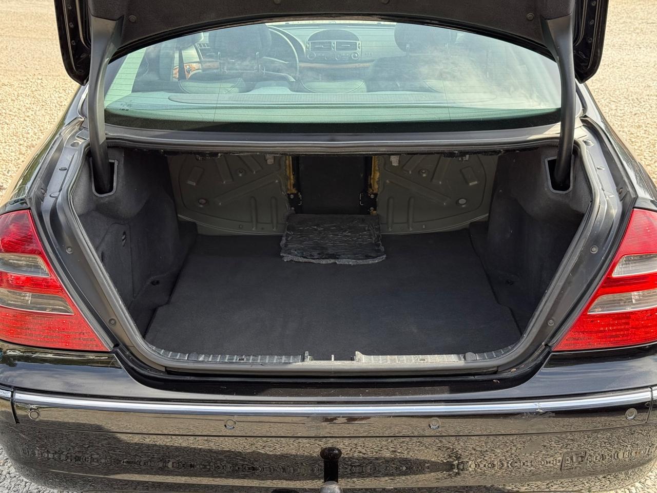 Mercedes-benz E 220 CDI cat Elegance