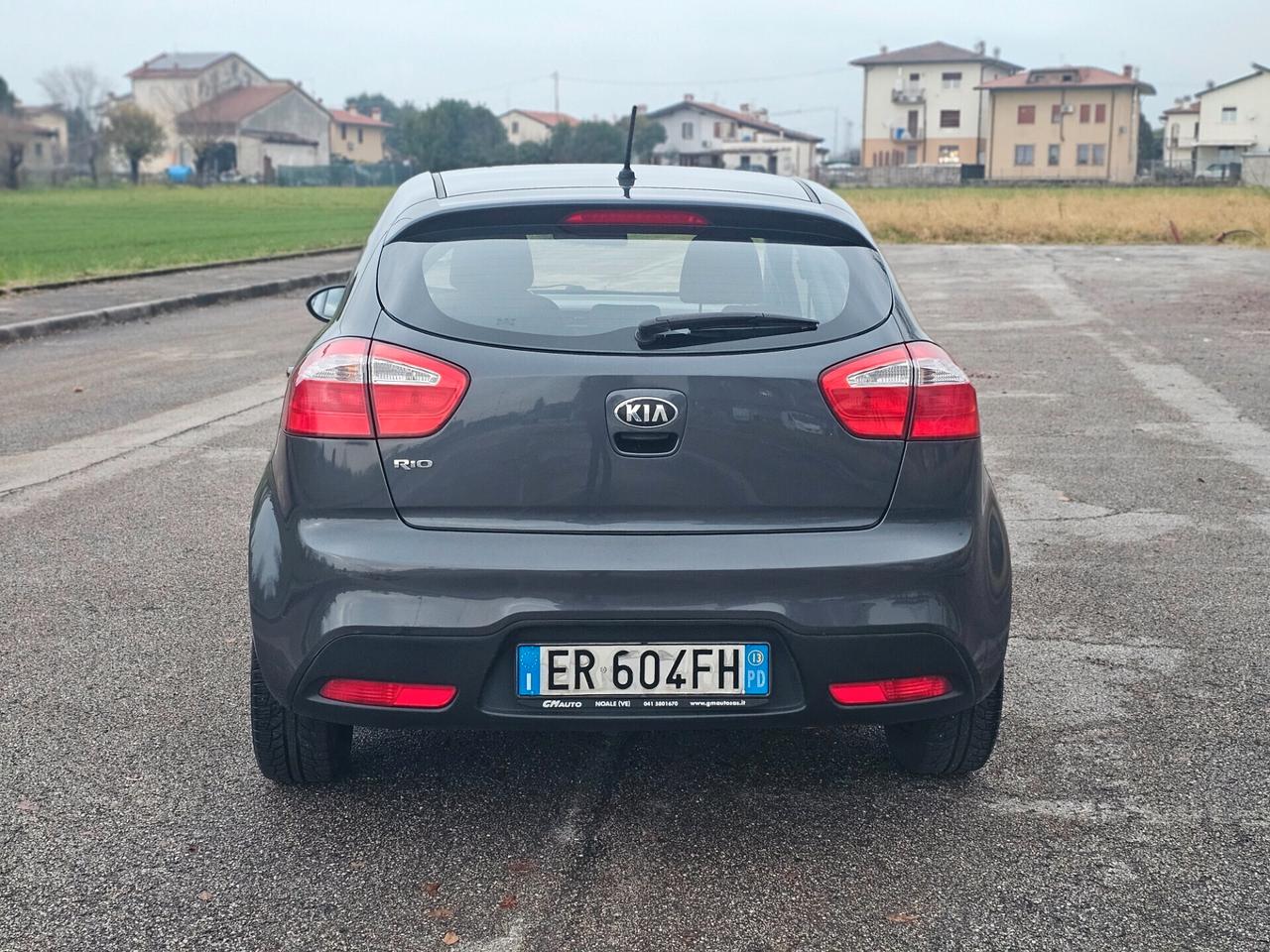 Kia Rio 1.2 BENZINA UNICO PROPRIETARIO ANNO 2013 OK PER NEOPATENTATI