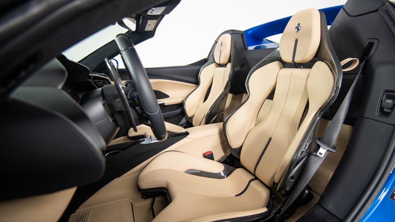 Ferrari 296 GTS NOLEGGIO LUNGO TERMINE - LEASING FULL INCLUSIVE