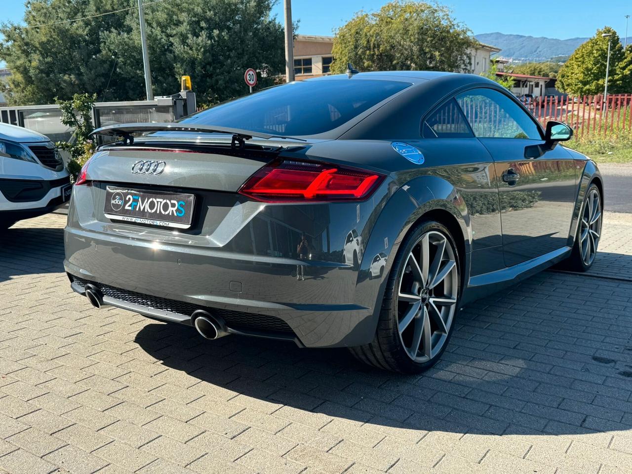 Audi TT Coupe 2.0 tdi ultra S line