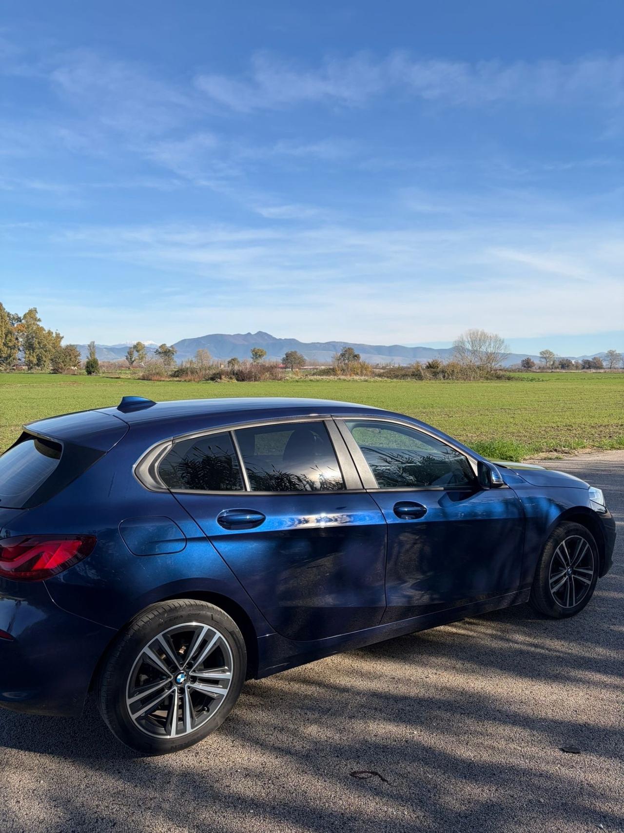 Bmw 116 116d 5p. Luxury