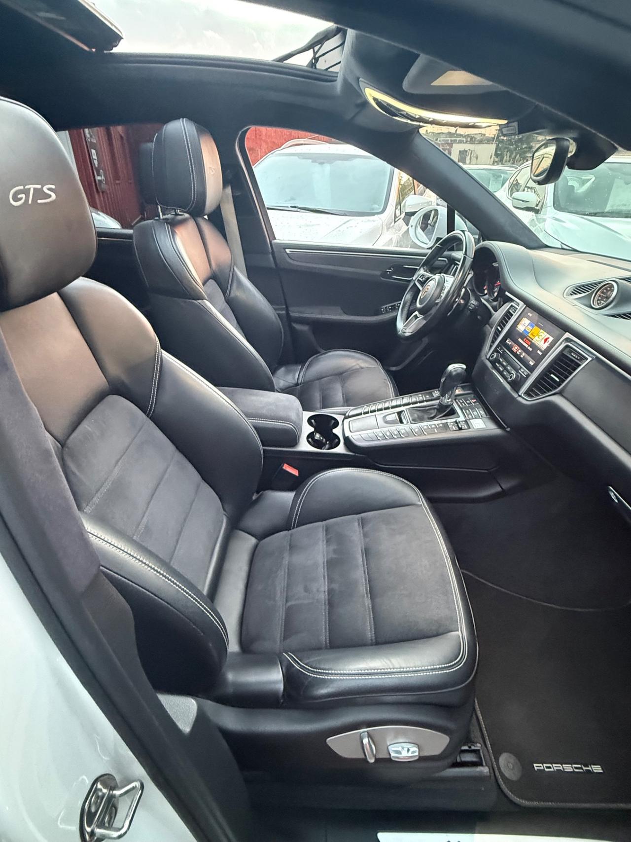 Macan 3.0 GTS-STRAFULL-NO VINCOLI-PERMUTE