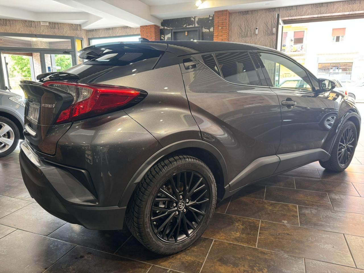 Toyota C-HR 1.8 Hybrid E-CVT Style