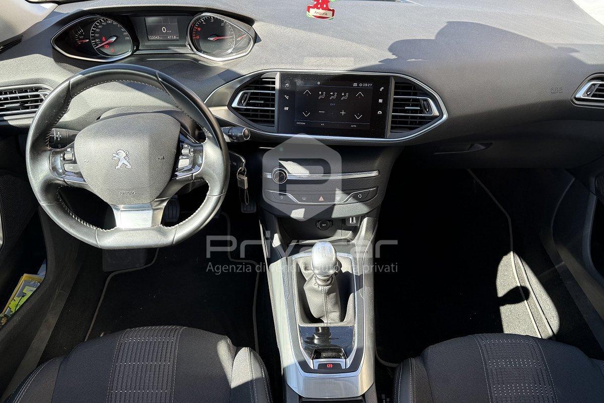 PEUGEOT 308 BlueHDi 130 S&S Allure