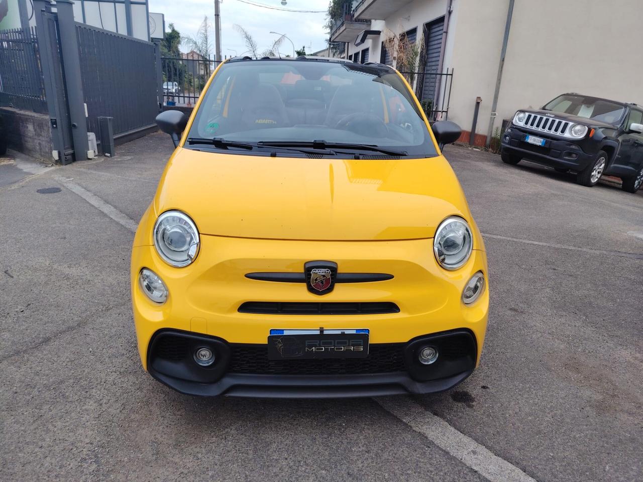 Abarth 595 C 1.4 Turbo T-Jet 180 CV Competizione