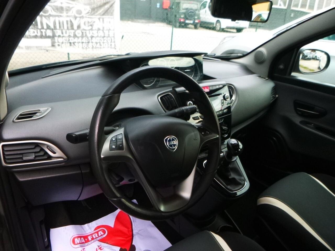 Lancia Ypsilon 1.2 69 CV 5 porte Elefantino,NEOPATENTATI