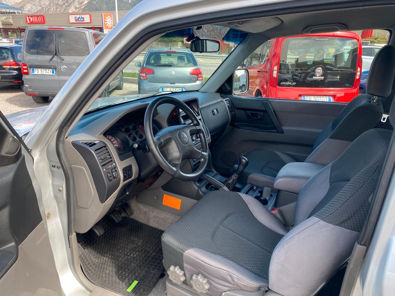 Mitsubishi Pajero 3.2 16V DI-D 3p. GLX