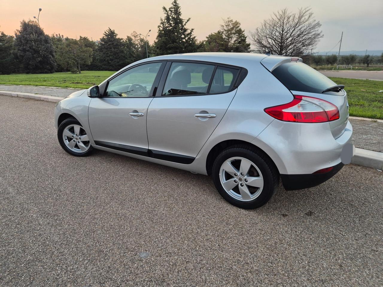 Renault Megane Mégane 1.5 dci diesel 110cv 2012