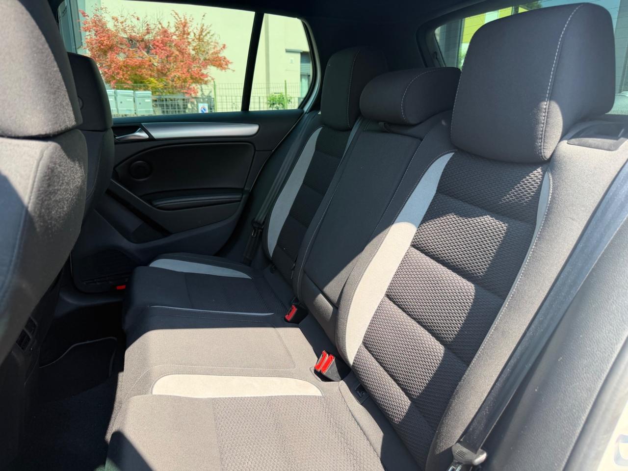 Volkswagen Golf 2.0 TSI 4mot. 5p. R