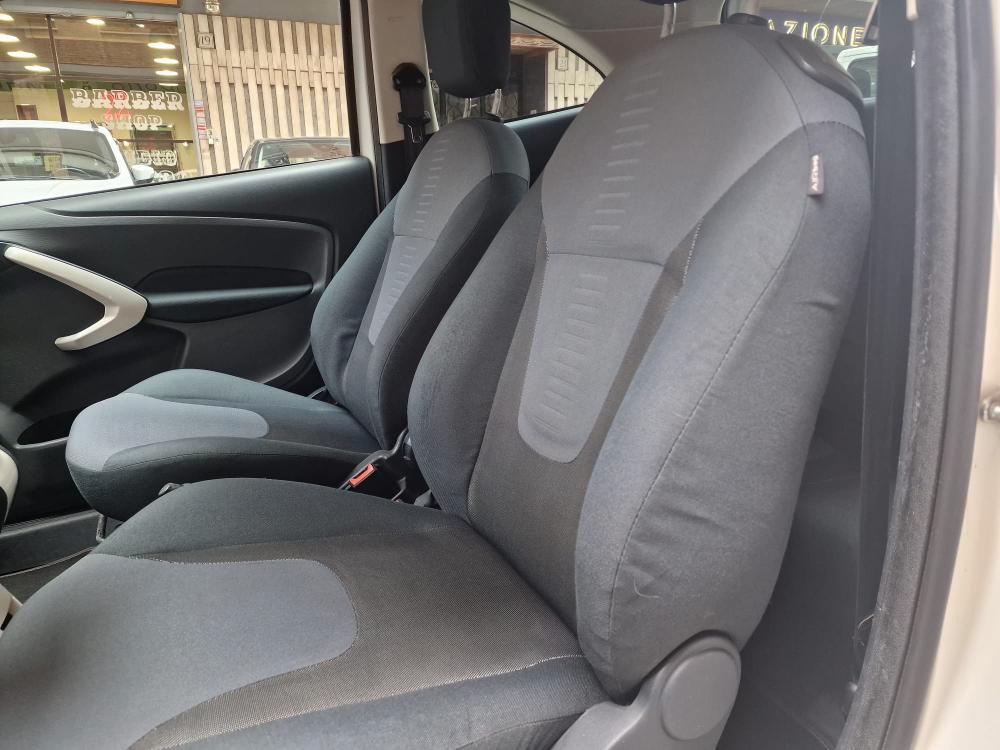 Ford Ka 1.2 Titanium c/esp,tcs 69cv E5