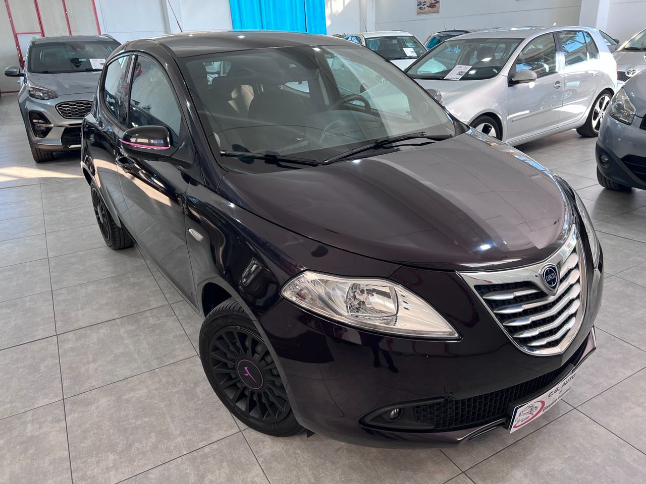 Lancia Ypsilon 1.2 69 CV GPL Ecochic Elefantino 2013