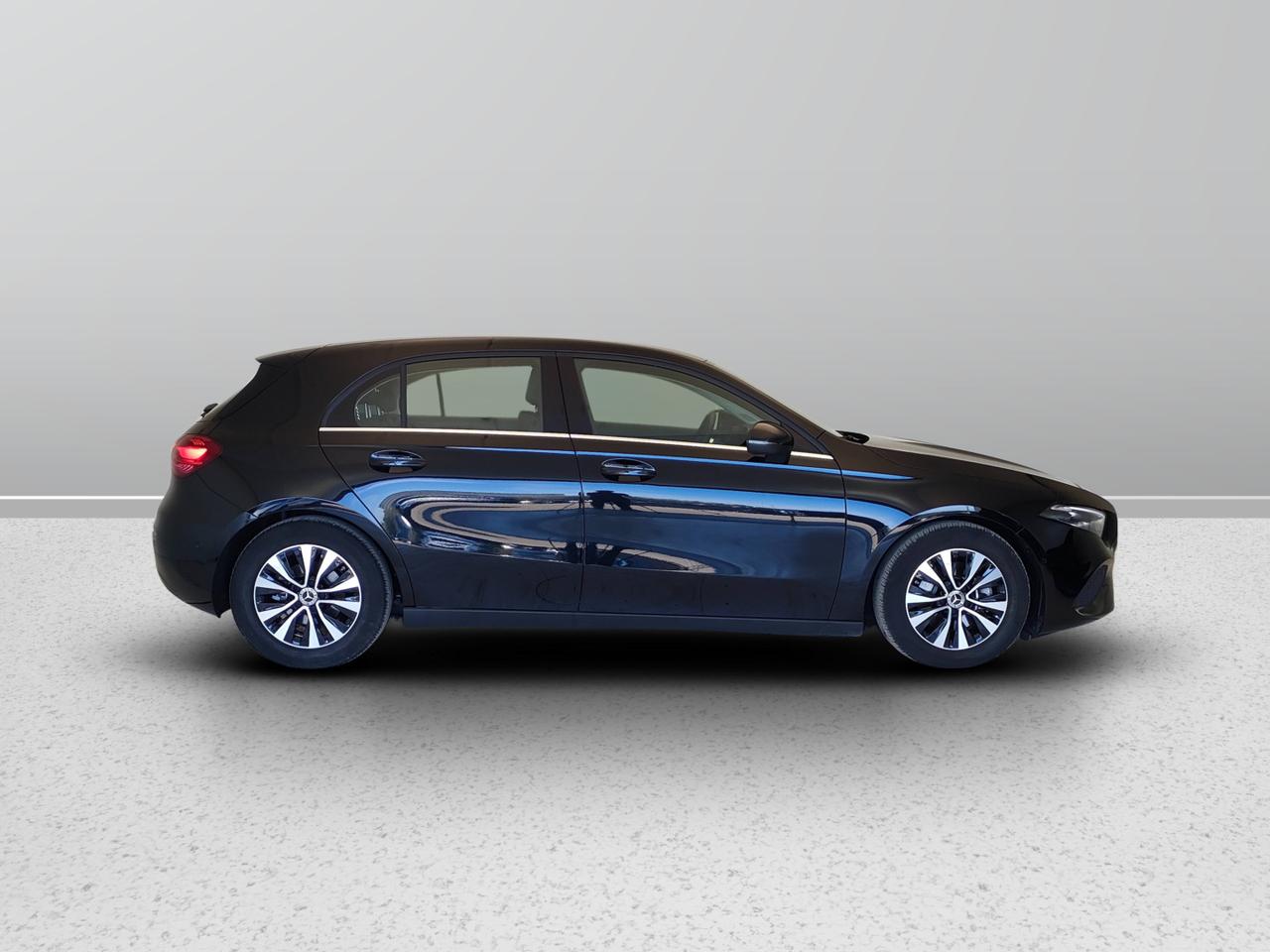 Mercedes-Benz Classe A - W177 2023 - A 180 d Advanced auto