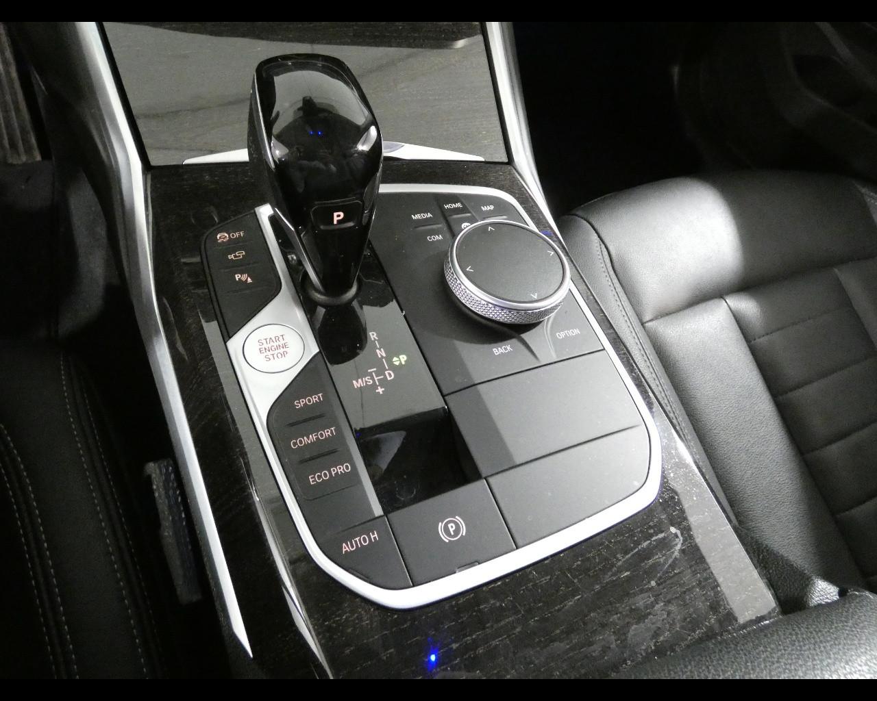 BMW Serie3(G20/21/80/81 - 320d 48V Touring Luxury