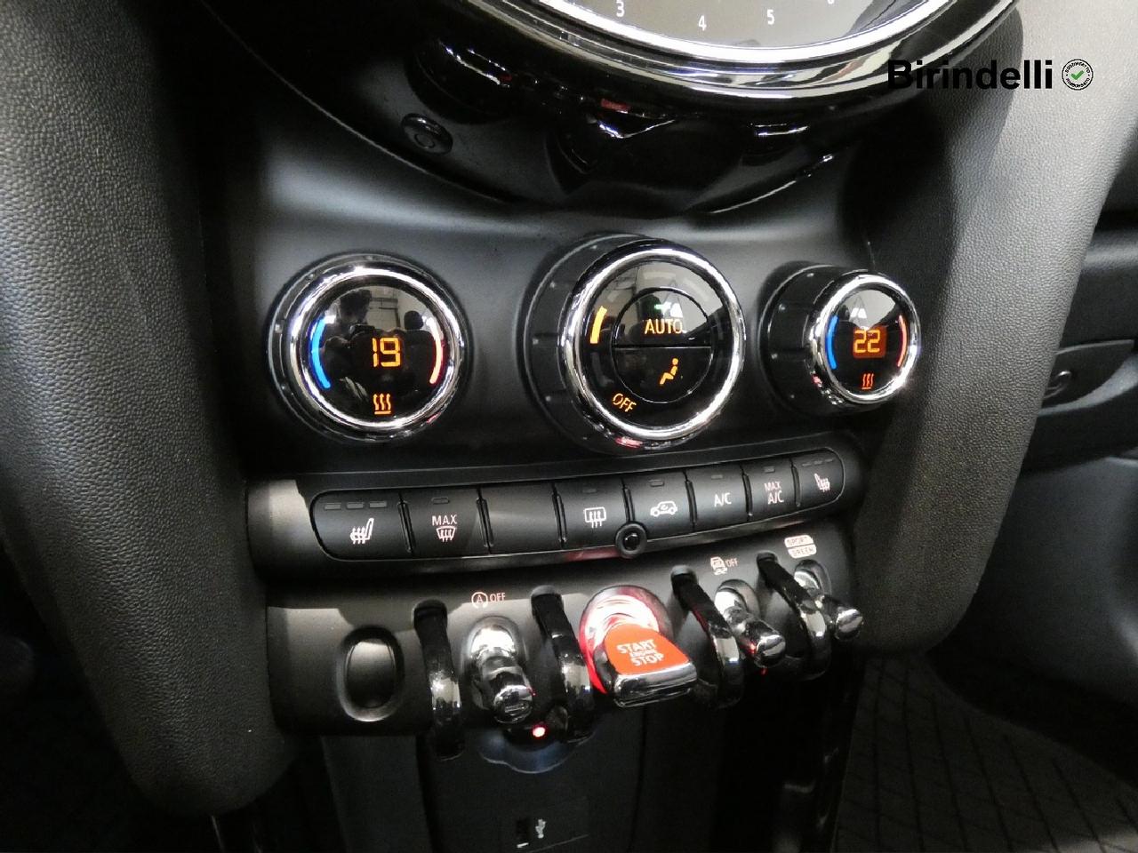 MINI Mini Cabrio (F57) - Mini 1.5 Cooper Classic Cabrio