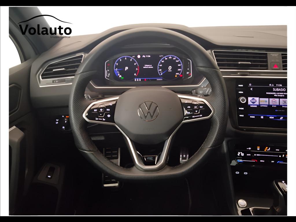 VOLKSWAGEN Tiguan II 2021 - Tiguan 1.5 tsi R-Line 150cv dsg