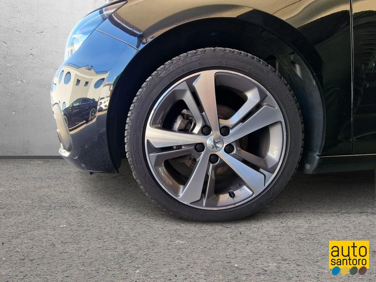 PEUGEOT 308 1.5 ALLURE