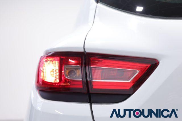RENAULT Clio TCE 12V 75 CV 5 PORTE GENERATION NEOPATENTATI