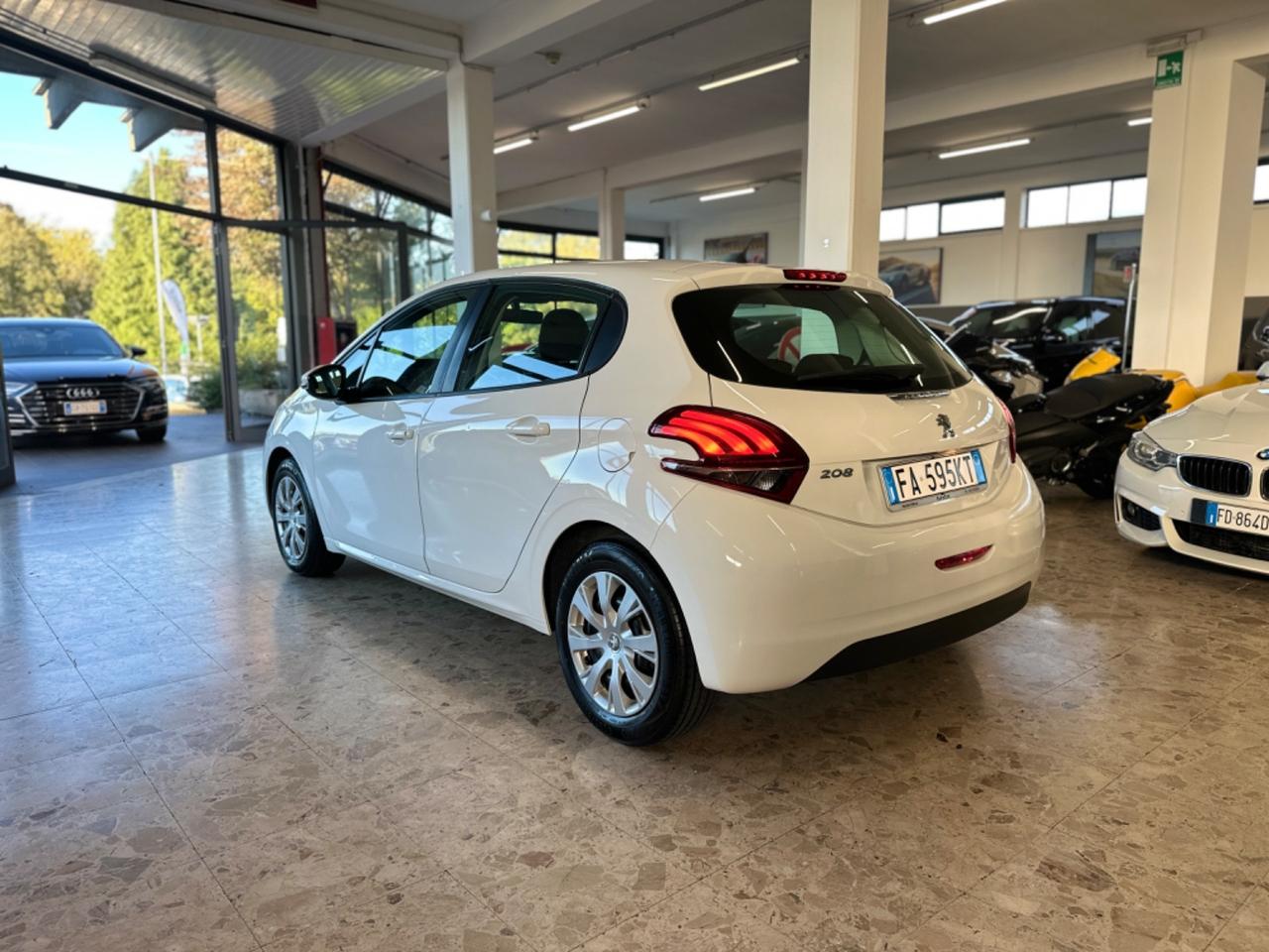 Peugeot 208 1.4 Bhdi 75cv Allure 07/2015 Neopatentato Euro 6