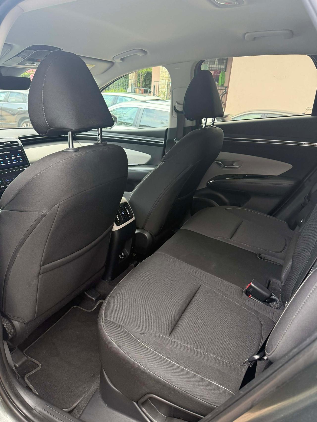 Hyundai TUCSON 1.6 HEV XLINE KMCERT UNICOPR GARANZ