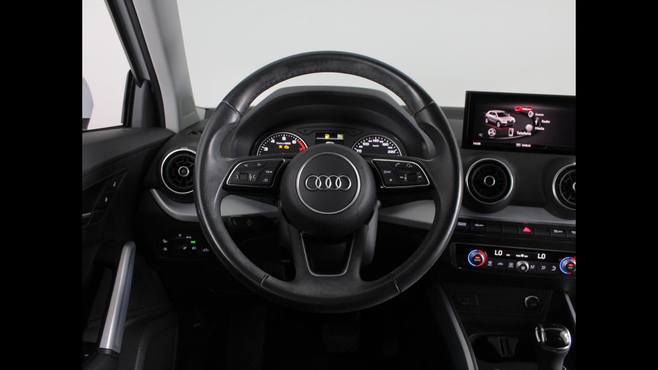 AUDI Q2 I 2021 - Q2 35 1.5 tfsi Admired s-tronic