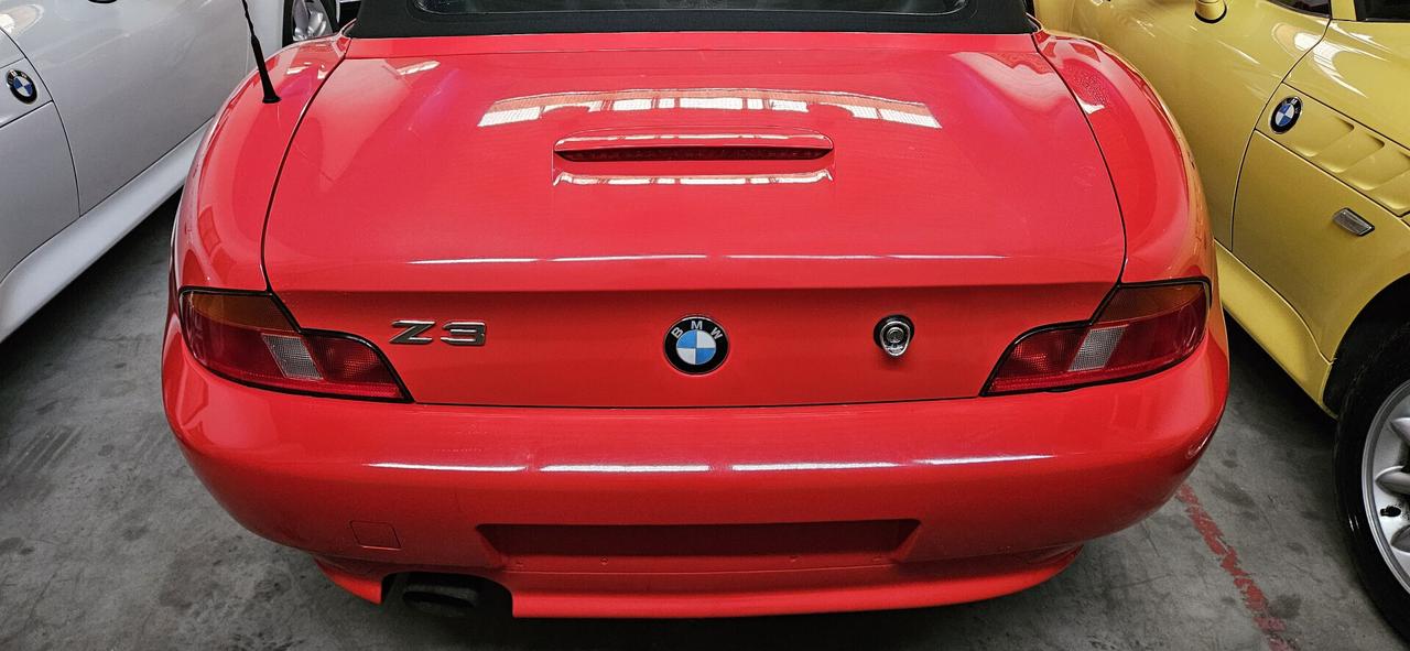Bmw Z3 1.9 Roadster "Hellrot 2"