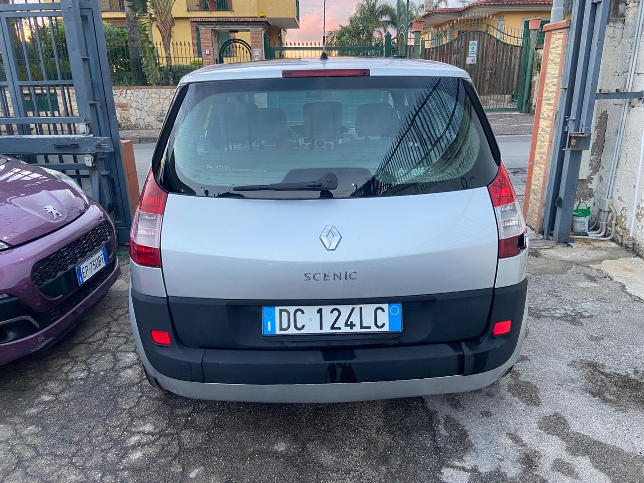 Renault Scenic Scénic 1.9 dCi/130CV Dynamique