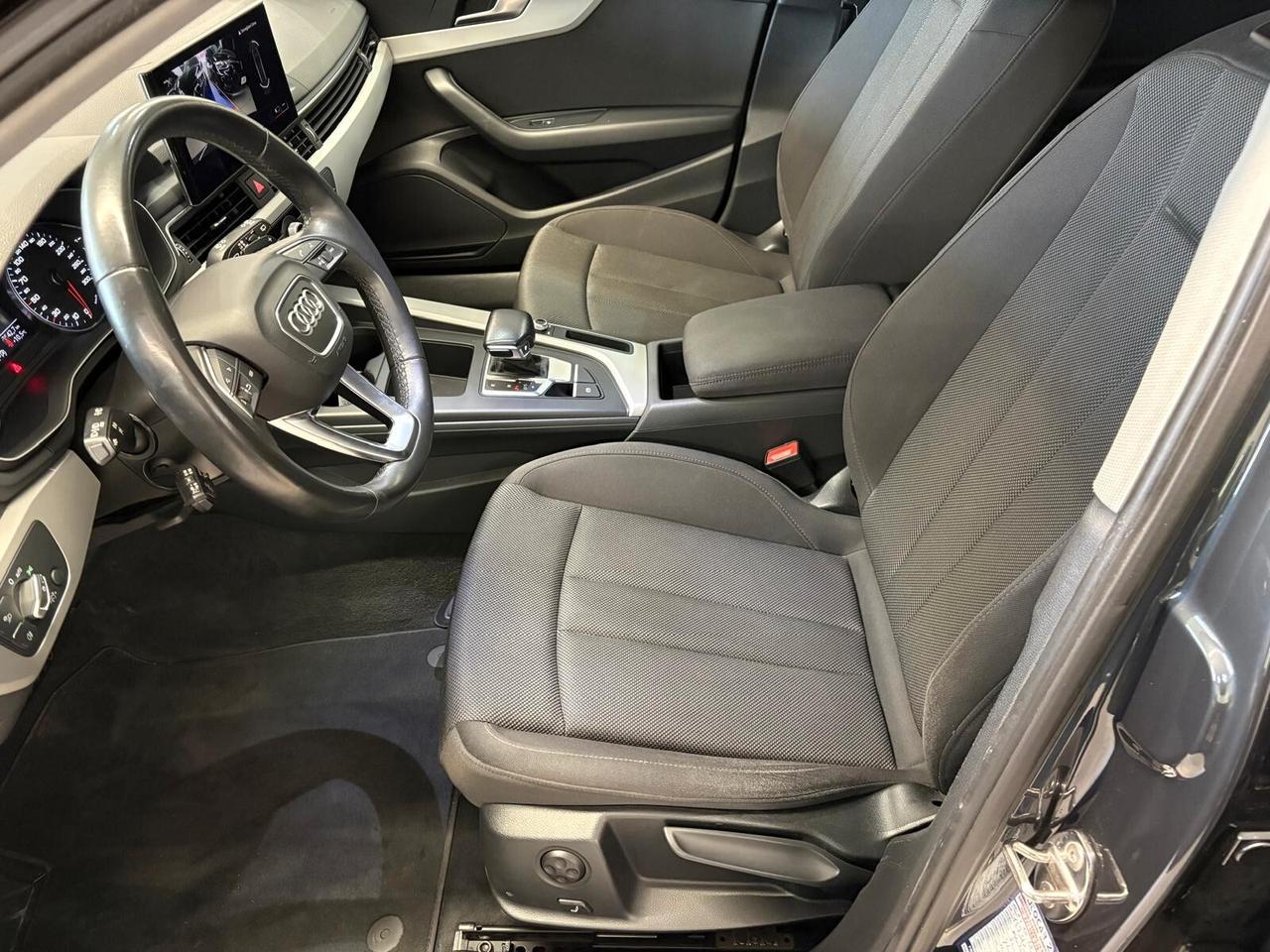 Audi A4 30 TDI/136 CV S tronic line edition