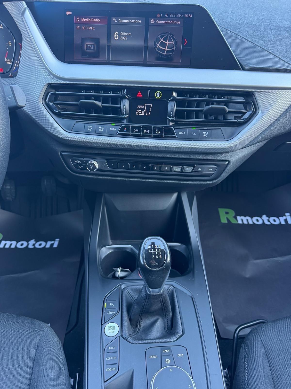 Bmw 116 116d 5p. Advantage