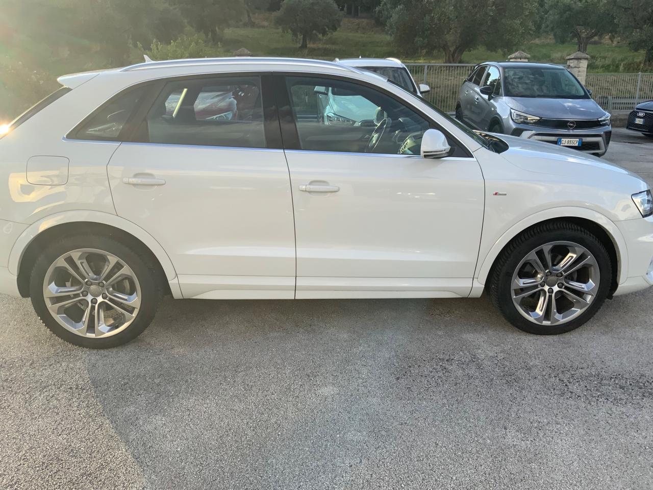 Audi Q3 2.0 TDI 150 CV Sport S LINE