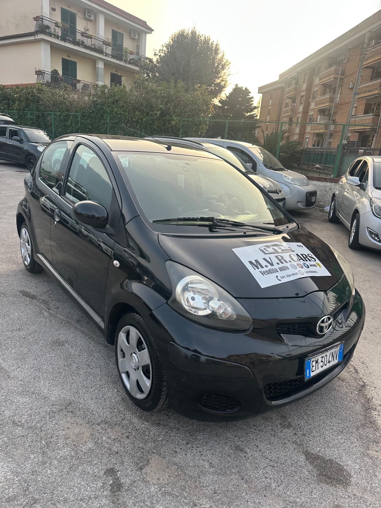 Toyota Aygo 1.0 12V VVT-i 5 porte Lounge MMT