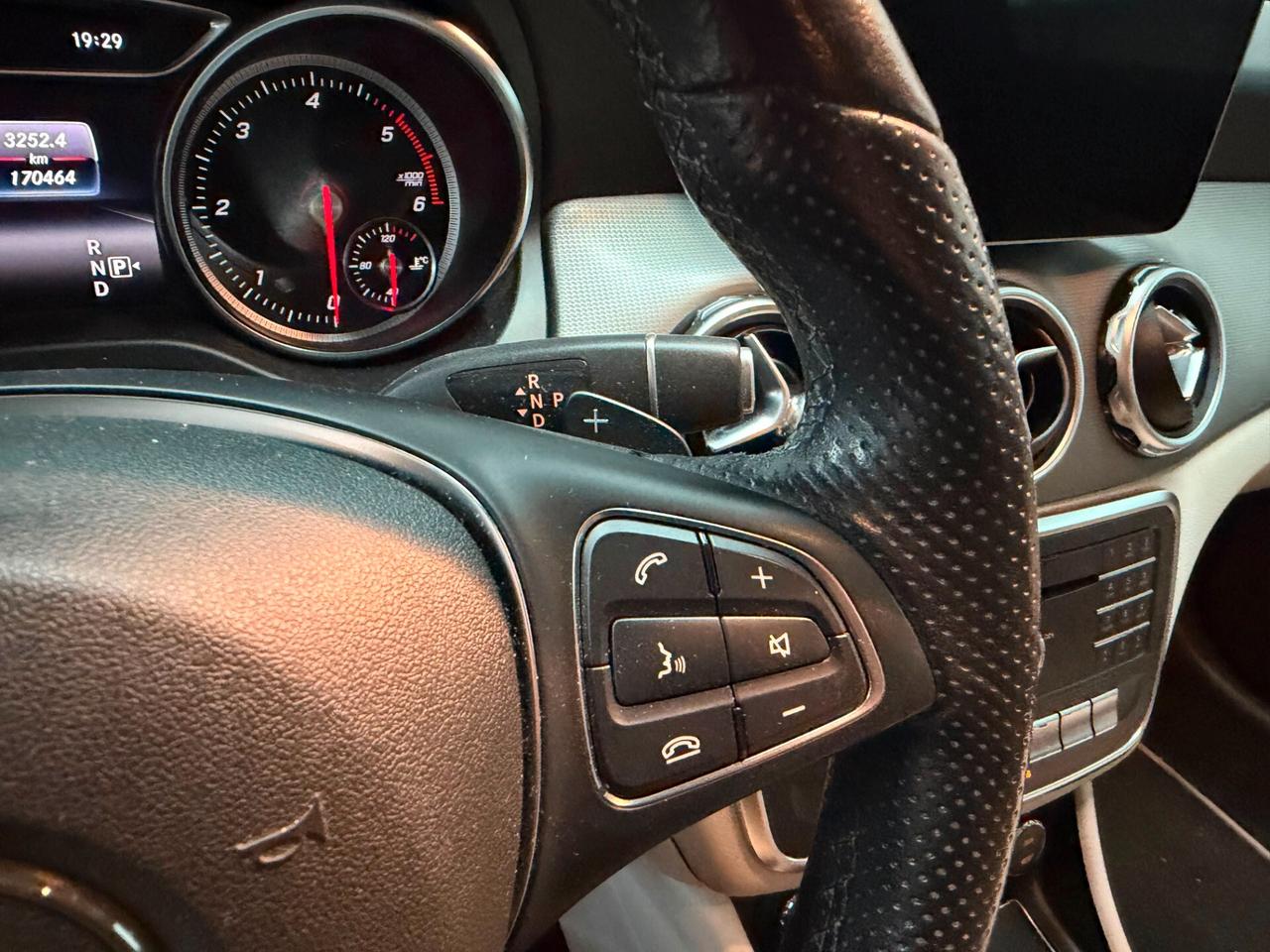Mercedes-benz GLA 200 d Automatic Premium