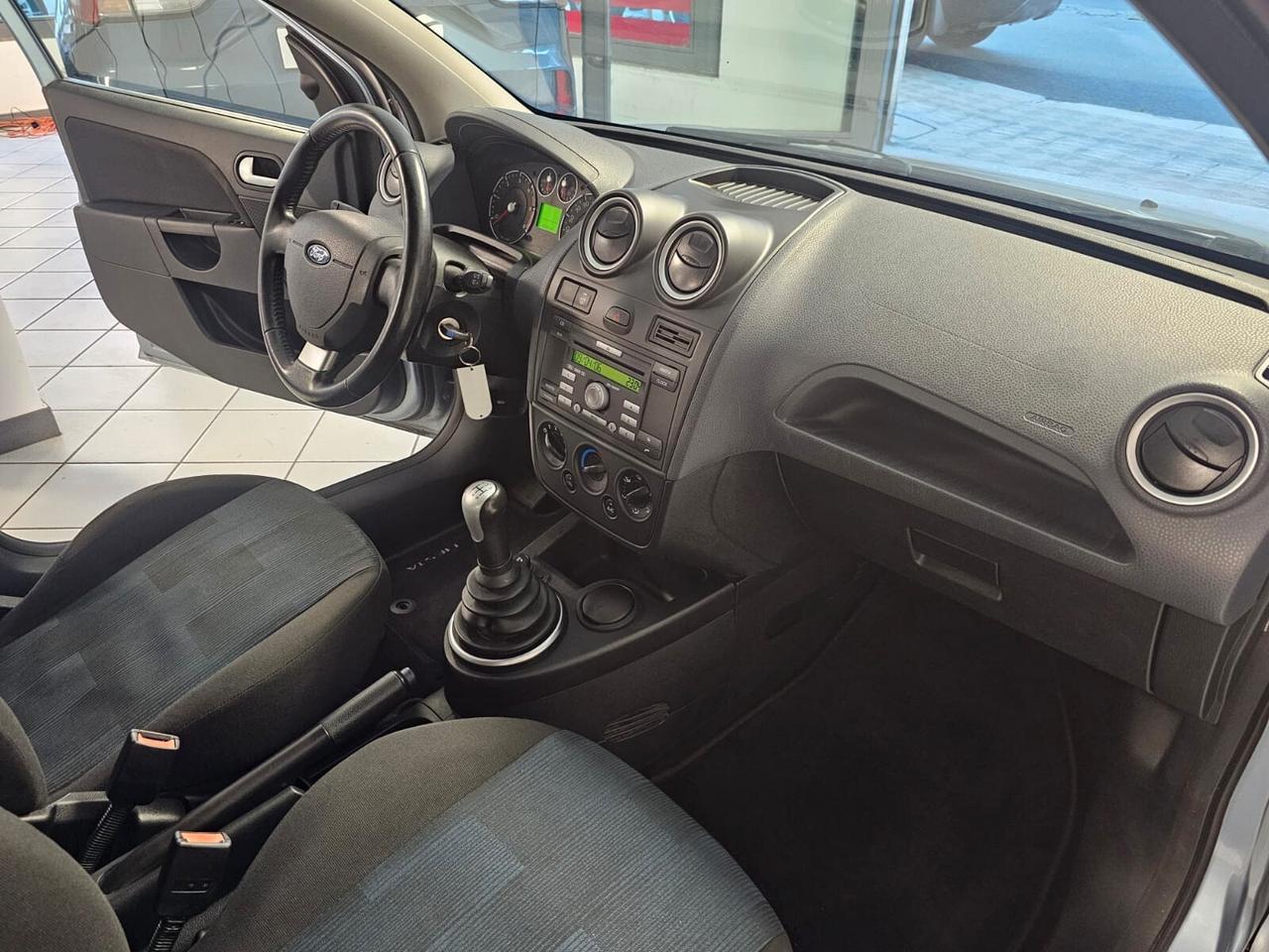 Ford Fiesta 1.4 TDCi 5p. Ghia
