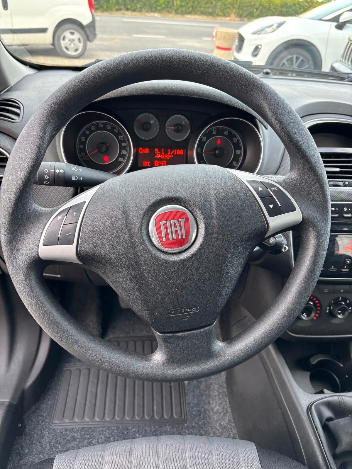 Fiat Punto 1.3 MJT II S&S 95 CV 5 porte Street