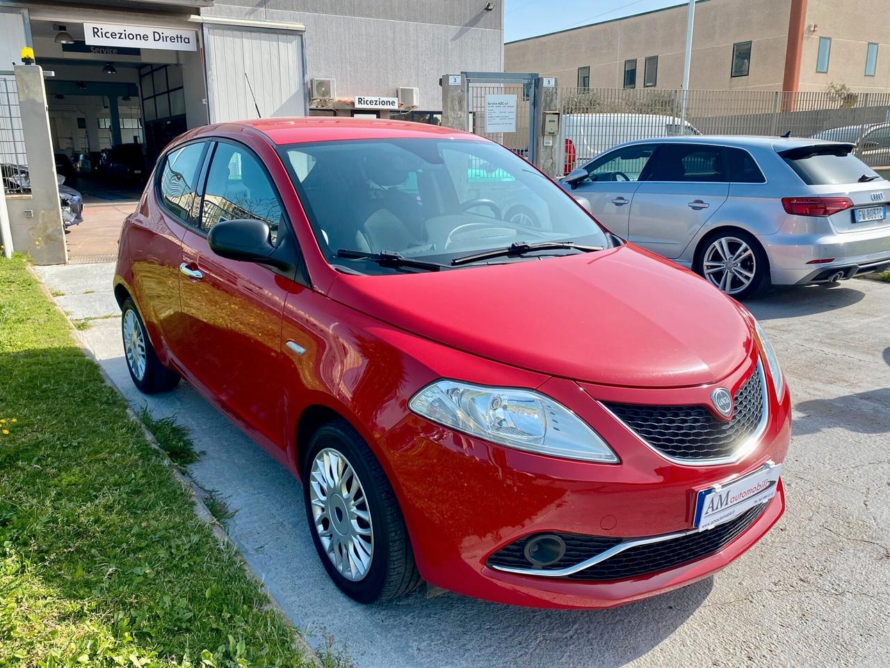 Lancia Ypsilon 0.9 TwinAir 85 CV S&S aut. Silver