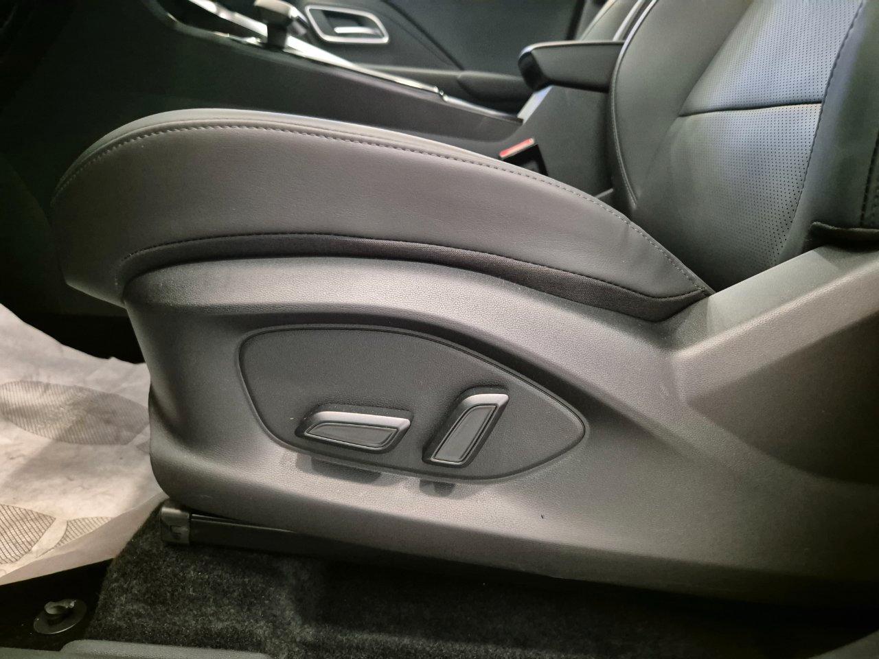 Mg ZS 1.5 hybrid+ Luxury auto IN PROMO - NEOPATENTATI