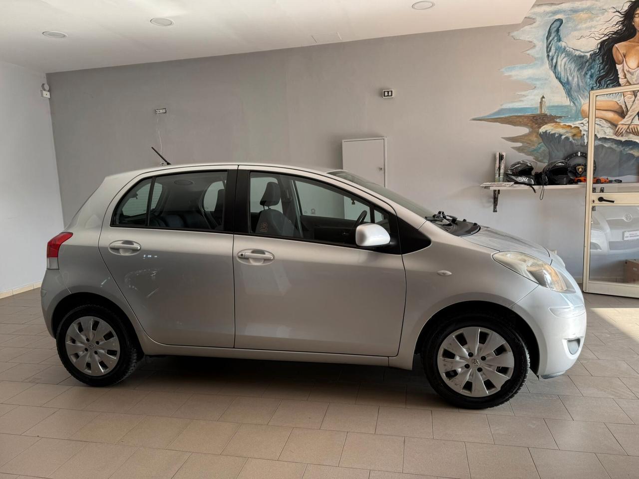 Toyota Yaris 1.3 Benzina 100cv 5 porte Sol