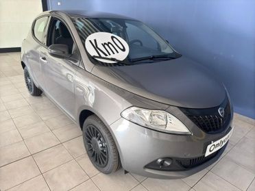 Lancia Ypsilon 1.0 FireFly 5 porte S&S Hybrid Silver