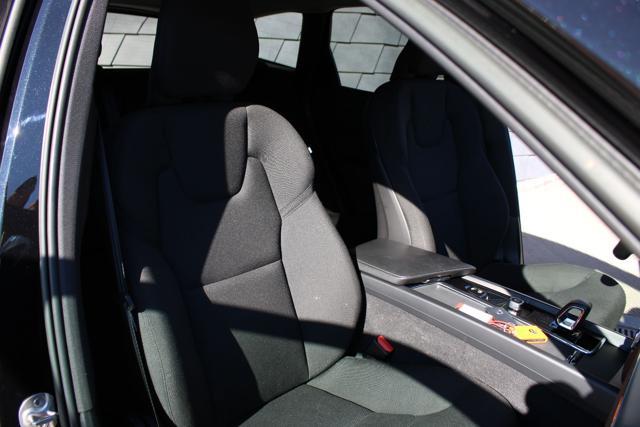 VOLVO XC60 B4 automatico