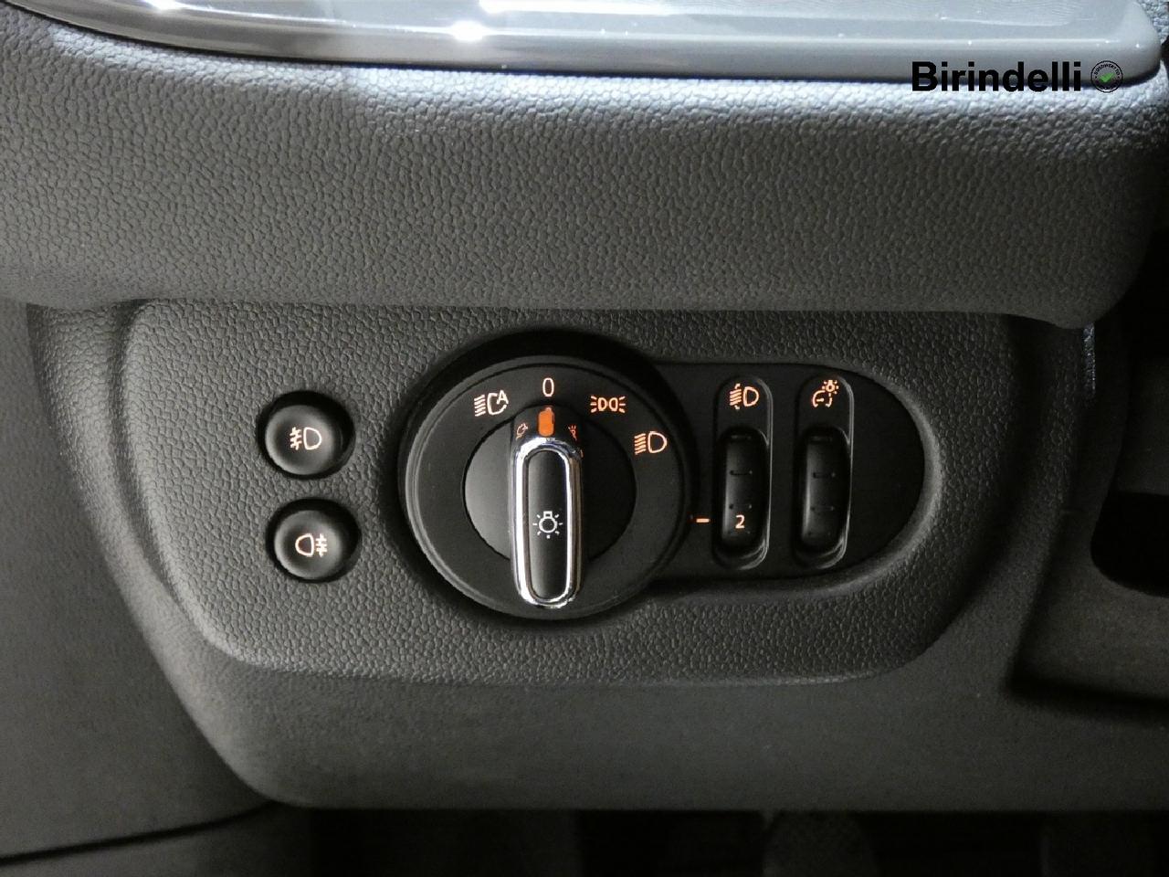 MINI Mini Clubman (F54) - Mini 1.5 One Mayfair Edition Clubman