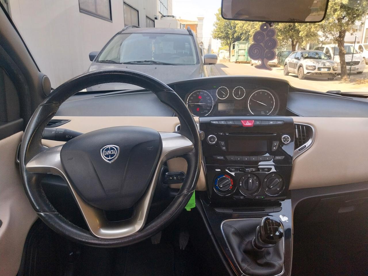 Lancia Ypsilon 1.2 69 CV 5 porte S&S Platinum