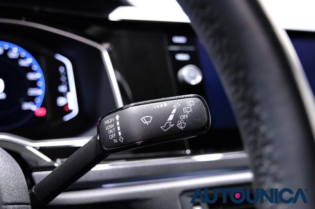 VOLKSWAGEN Polo 1.0 TSI DSG STYLE NEOPATENTATI