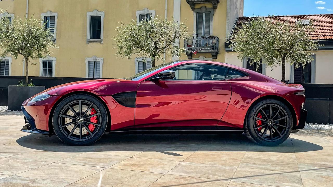 ASTON MARTIN Vantage Coupe 4.0 V8