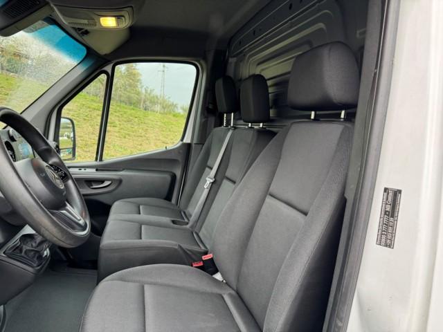 Mercedes-Benz Sprinter Cargo van