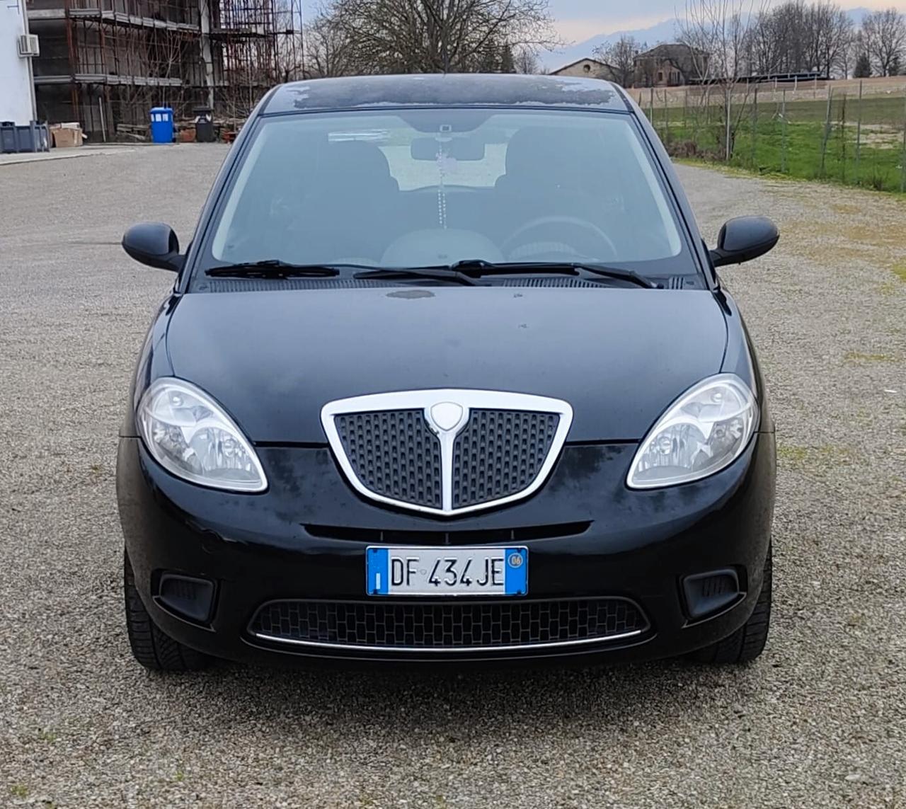 Lancia Ypsilon 1.2 Argento