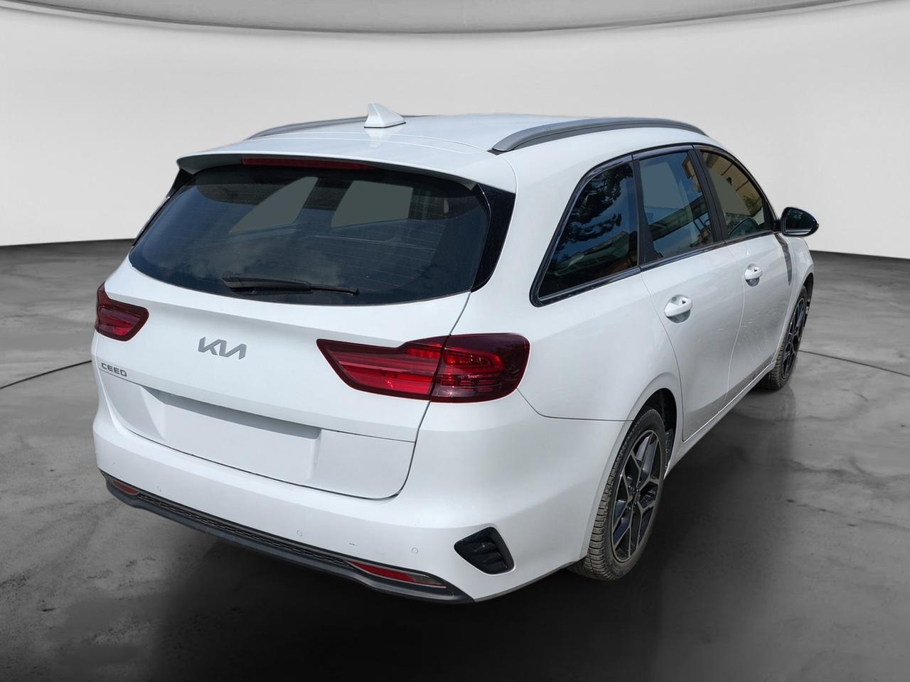 KIA Ceed III 2022 SW - Ceed SW 1.6 crdi mhev Business 136cv dct